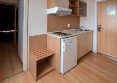 Superior apartman konyha a bejárat mellett