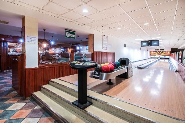 2 pályás bowling 